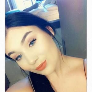 Meet your Posher, Hailey